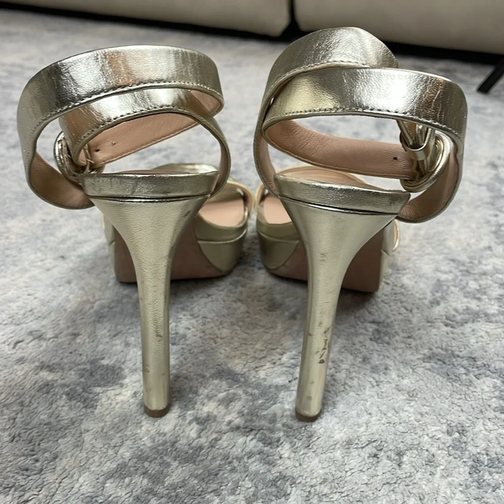 Veronica Beard Darcelle Platform Stiletto Sandal Heels Metallic Gold Sz 9.5